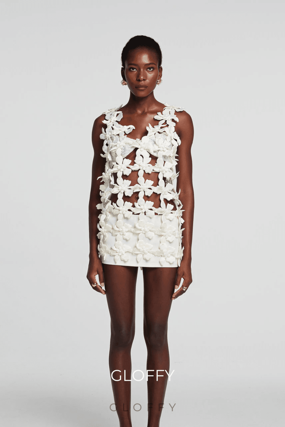 Kira Çiçek Desenli Boşluklu Kolsuz Mini Elbise