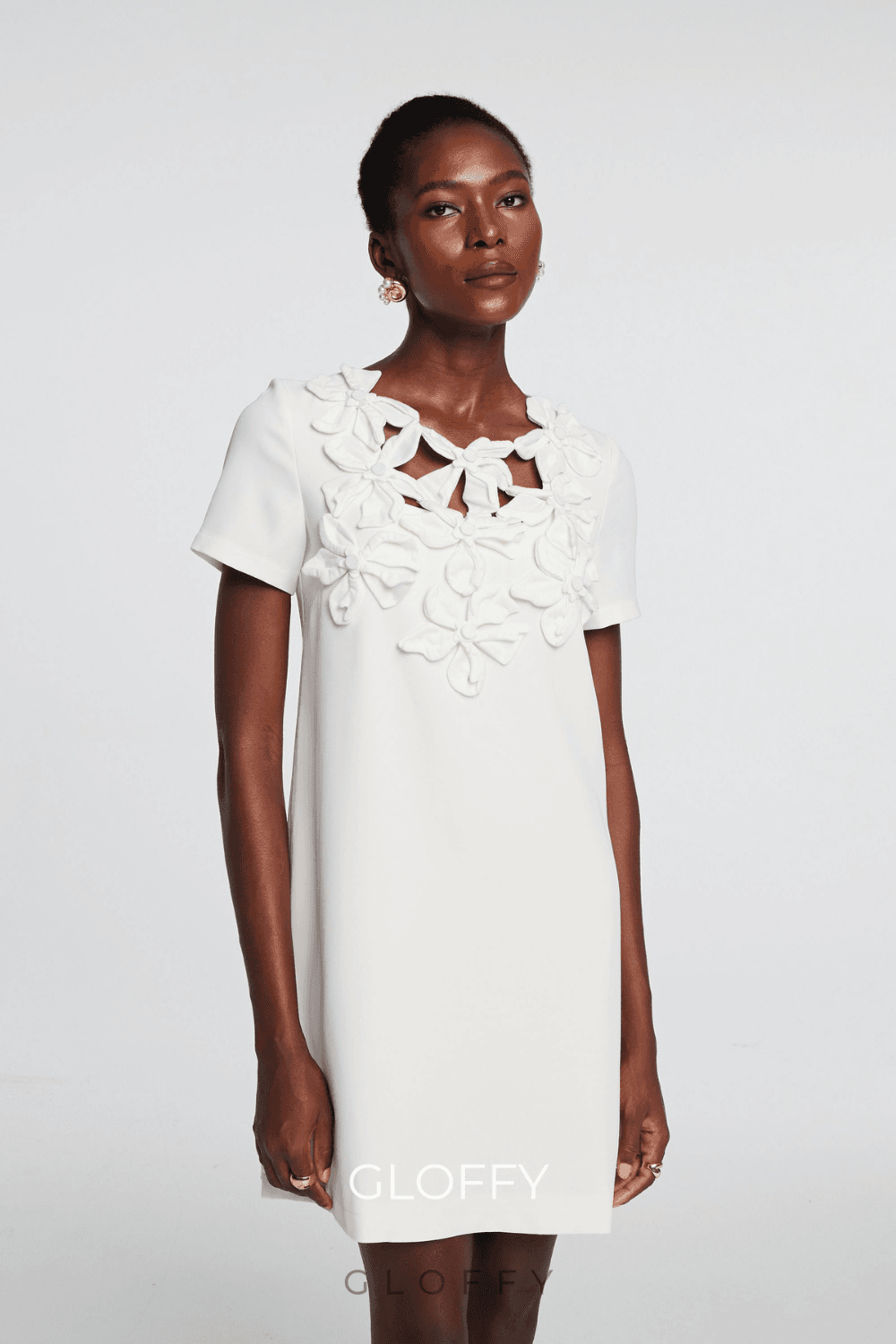 Kira Kısa Kollu Çiçek Desenli Mini Elbise