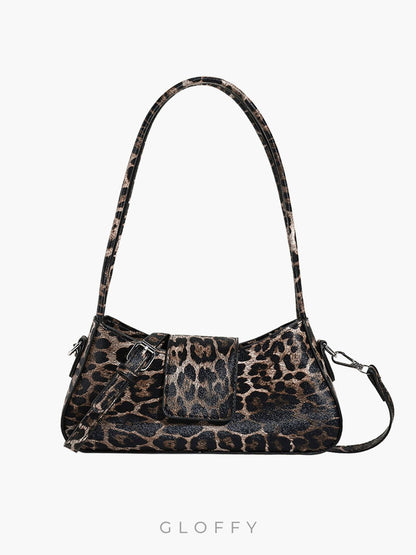 Leopar Baskılı Toka Flap Koltuk Altı Çantası
