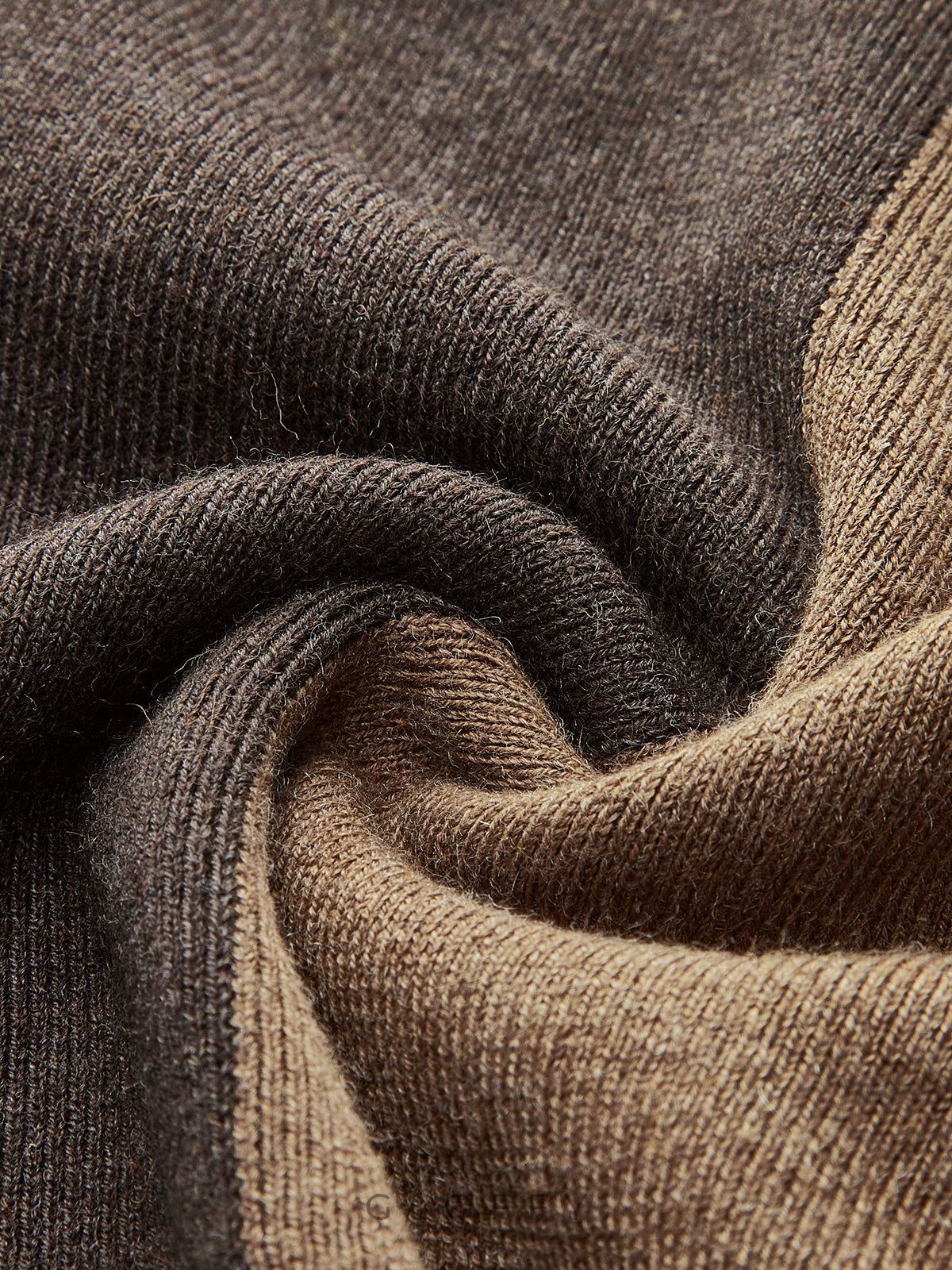 Yarım Balıkçı Renk Bloklu İnce Triko – Siyah Beyaz