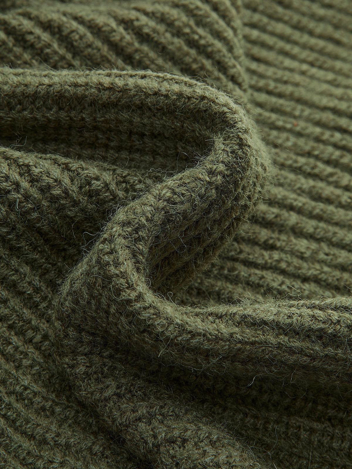 Oversize V Yakalı Kolları Balon Triko Kazak – Haki