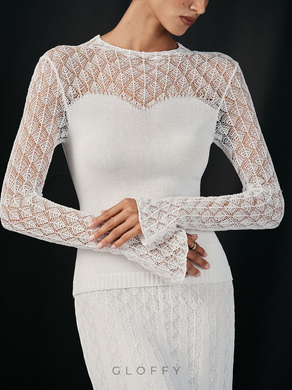 Şeffaf Dantel Detaylı İnce Triko Bluz – Beyaz